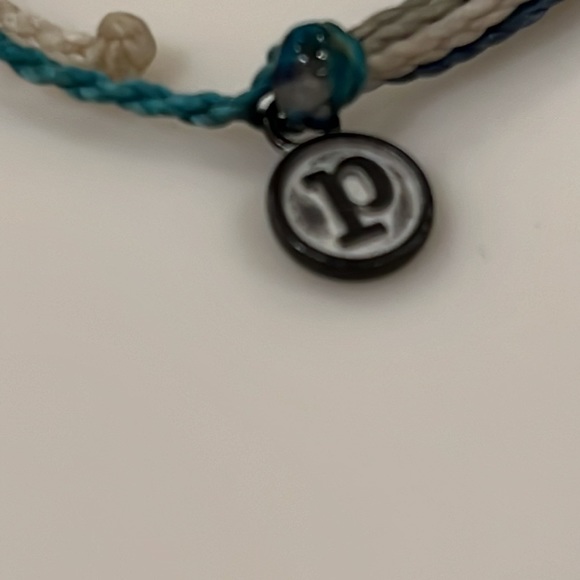 3 Pure Vida bracelets - Picture 5 of 7